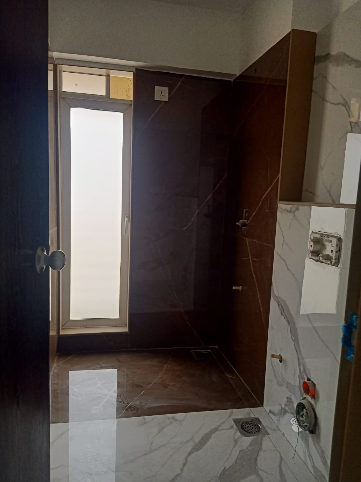 2 BHK Flat for Sale in Andheri West - RNA NG Eclat